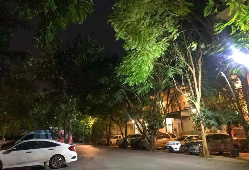 Hotelli บ้านพระจันทร์ รีสอร์ท