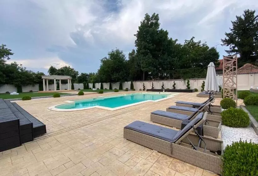 Hotelli Bellavista Deta