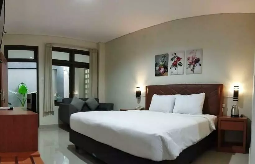 ホテル Lombok Mayura