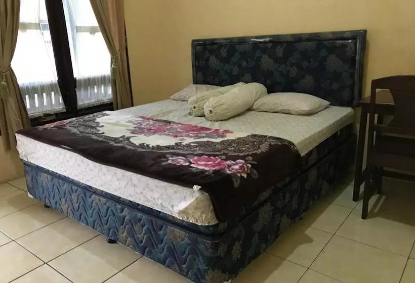 Hotelli Oyo 2681 Pondok Mutiara