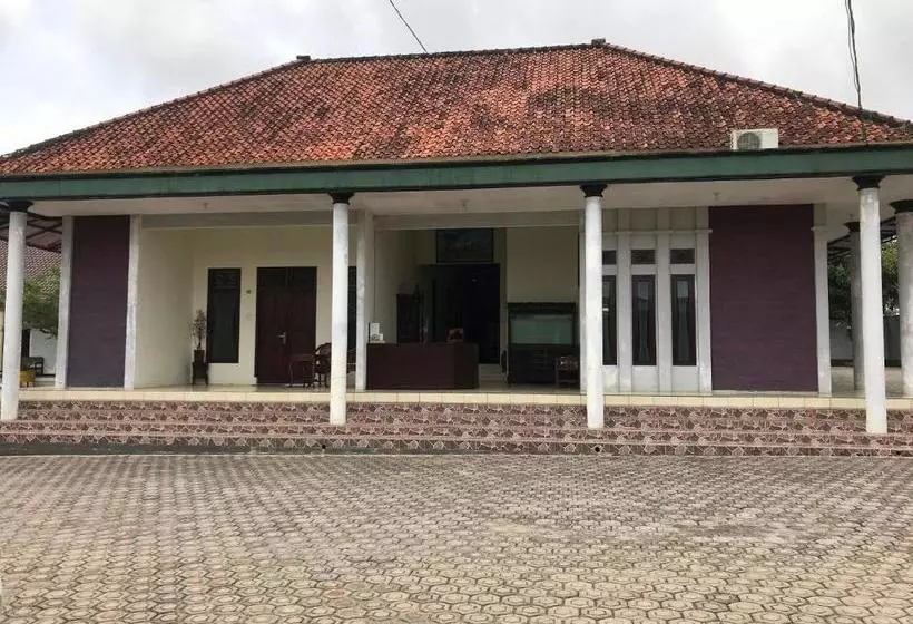 Hotelli Oyo 2681 Pondok Mutiara