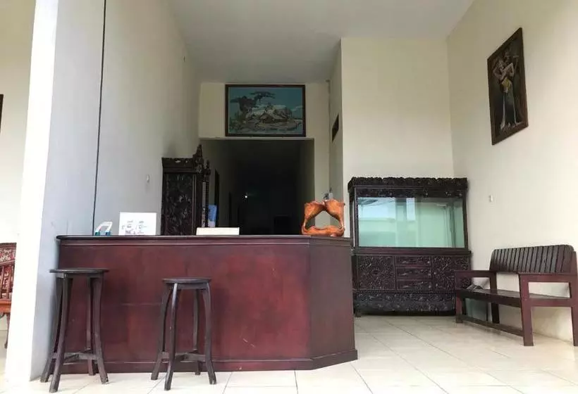 Hotelli Oyo 2681 Pondok Mutiara