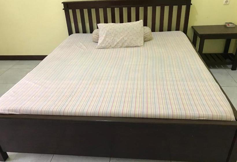 فندق Oyo 2681 Pondok Mutiara