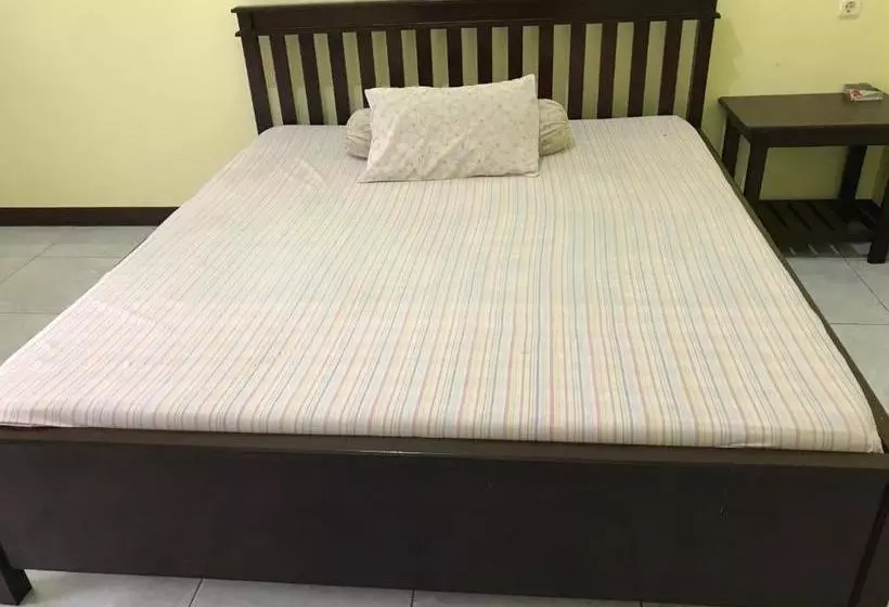 Hotelli Oyo 2681 Pondok Mutiara