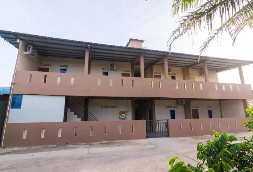 ホテル Oyo Life 2579 Kost Anggun 2