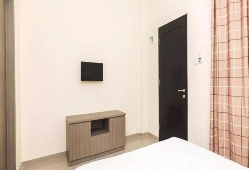 Hotelli Oyo Life 2735 Graha Nirwana