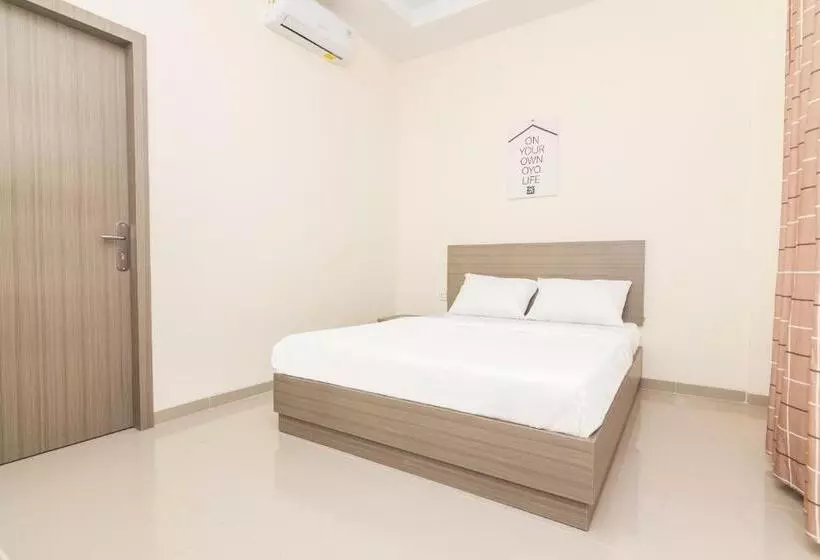 Hotelli Oyo Life 2735 Graha Nirwana