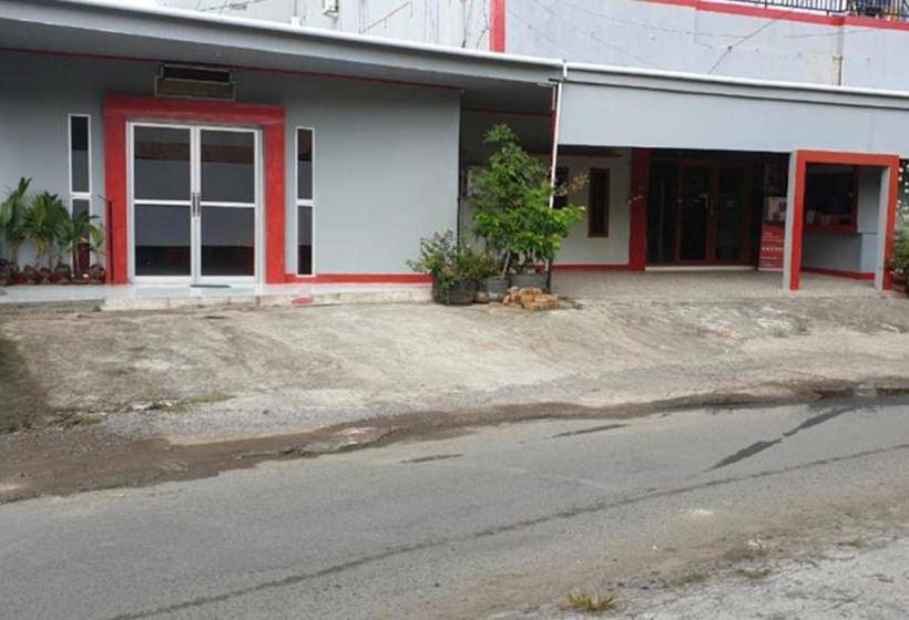 Reddoorz @ Hotel Yaki Mamuju