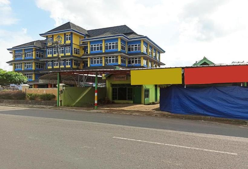 ホテル Reddoorz Near Taman Merdeka Metro Lampung