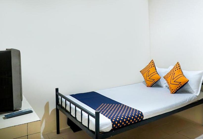 Hotel Spot On 65435 Virndavan Lodging