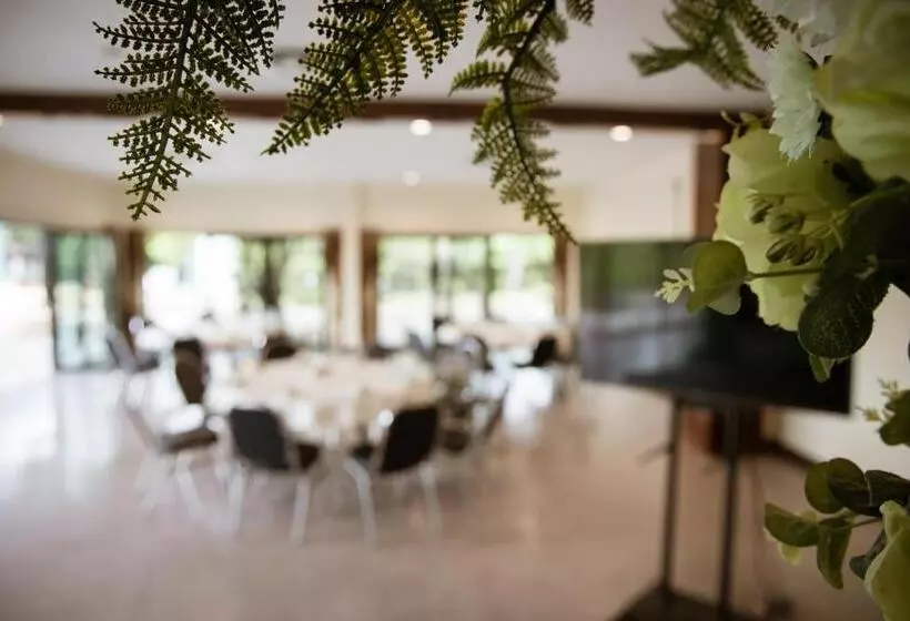 Lomakeskus วันสุขรีสอร์ทสุโขทัย