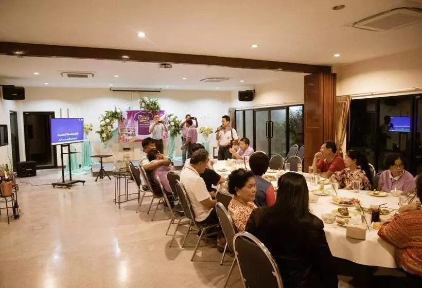 Lomakeskus วันสุขรีสอร์ทสุโขทัย