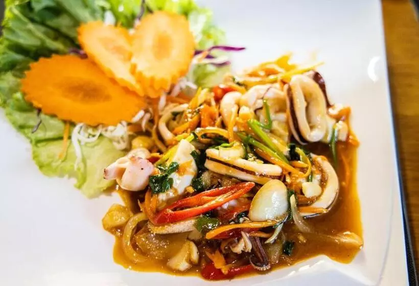 Lomakeskus วันสุขรีสอร์ทสุโขทัย