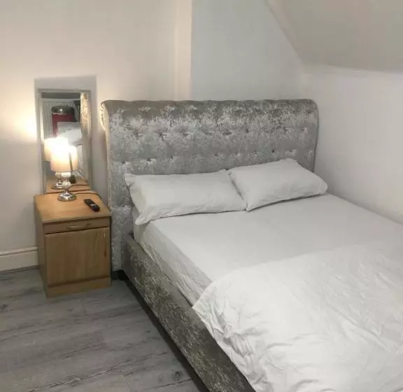 Aamiaismajoitus (B&B) Glorious Catering & Restaurant Bnb