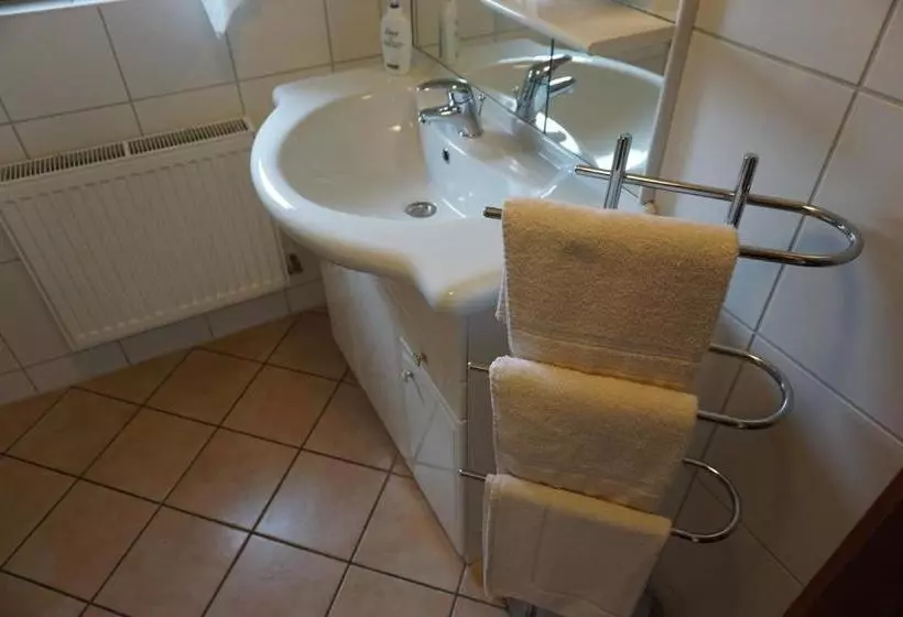 Aamiaismajoitus (B&B) Landgasthof “zur Alten Mühle“