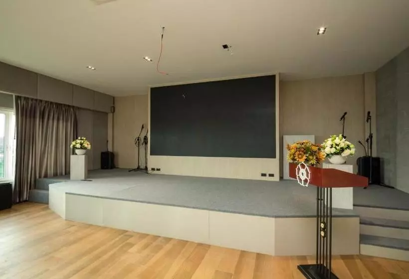 ホテル โรงแรมเบญจพร แกรนด์วิว สงขลา