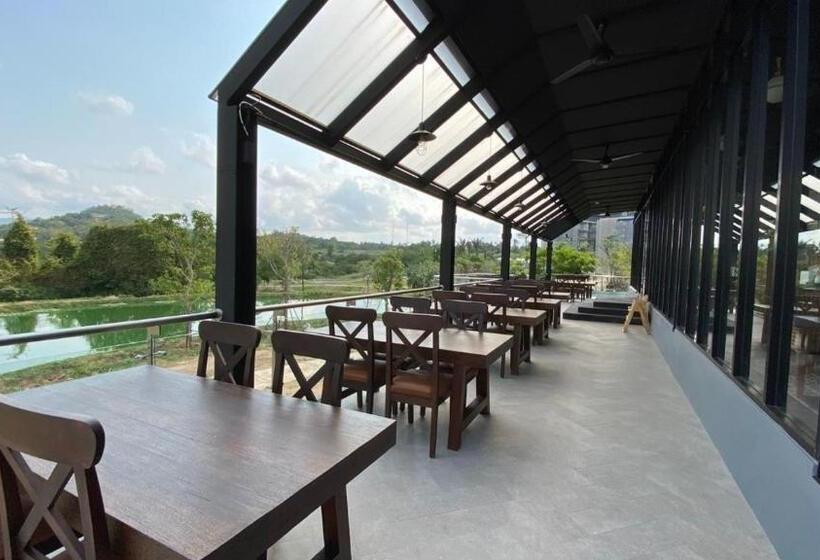 ホテル Greenhills Resort Si Racha