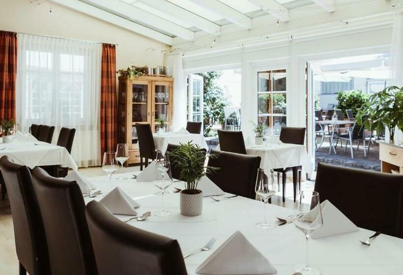 Отель Königsbrunner Landgasthof