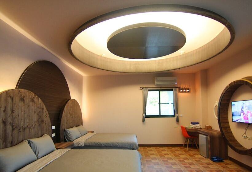 هتل Lian Chinq Diving B&b