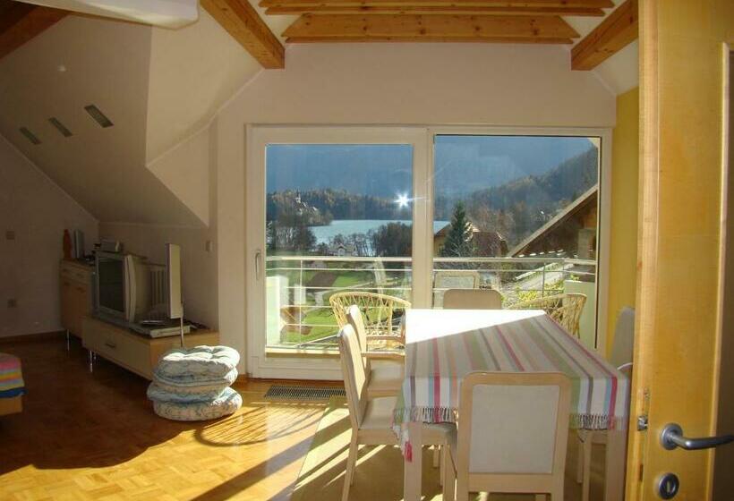 Hotel Oriana Studios