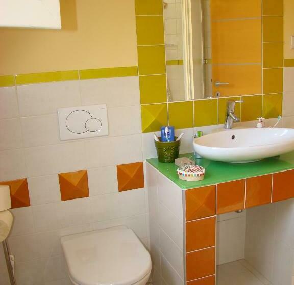 Hotel Oriana Studios