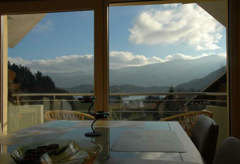 Hotel Oriana Studios