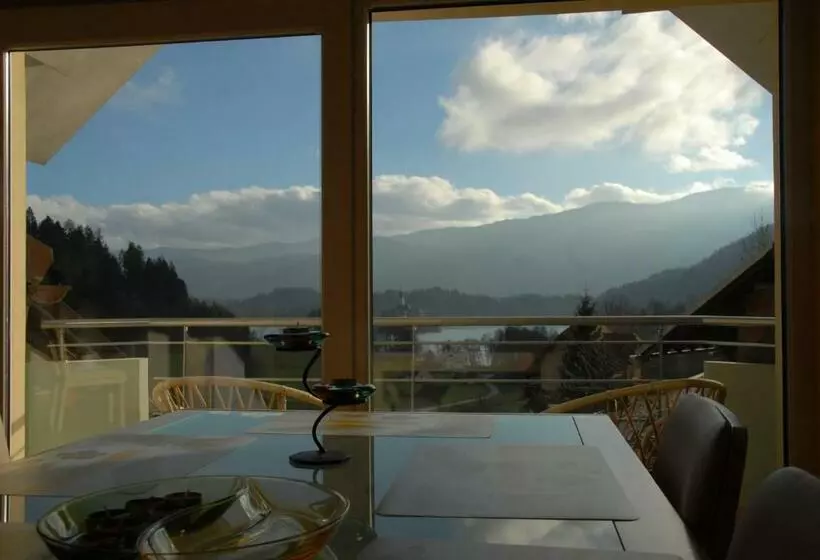 Hotel Oriana Studios