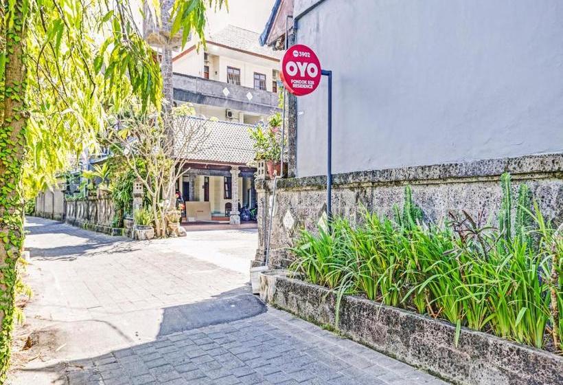 בית מלון כפרי Oyo 3902 Pondok 828 Residence