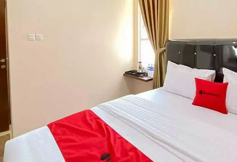 ホテル Reddoorz Plus At Permata Gueshouse Lampung