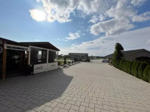 Majatalo Harmónia Ostratice