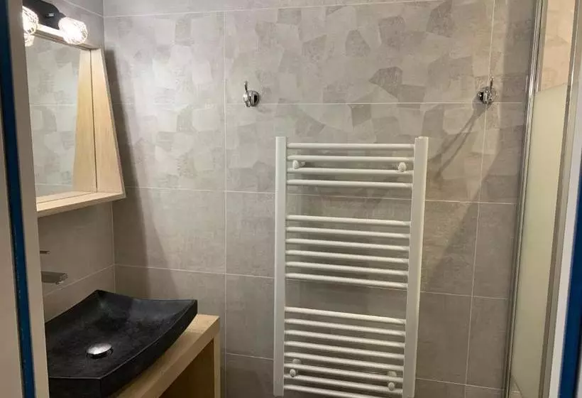 Majatalo Gîtes Du Domaine D Auxonnettes L&j Evenements