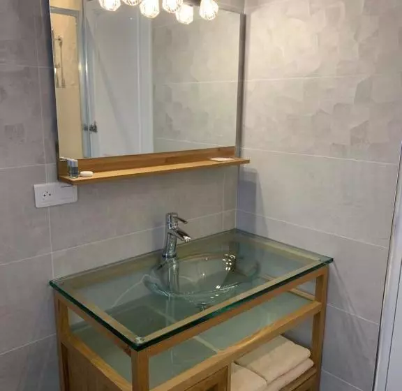 Majatalo Gîtes Du Domaine D Auxonnettes L&j Evenements