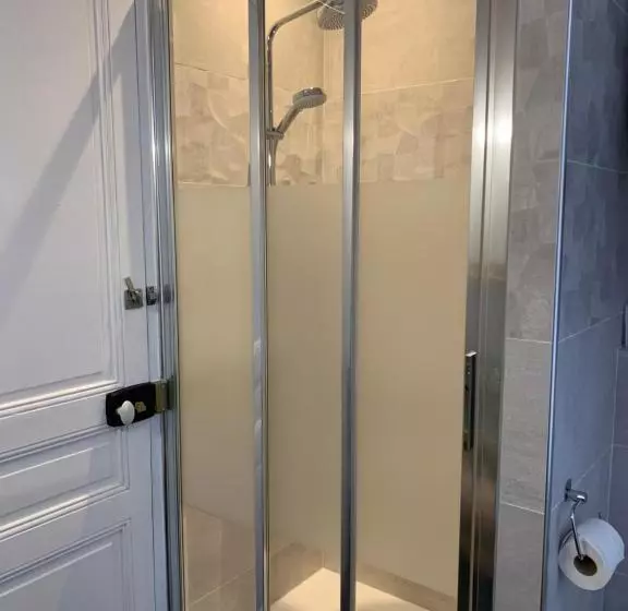 Majatalo Gîtes Du Domaine D Auxonnettes L&j Evenements