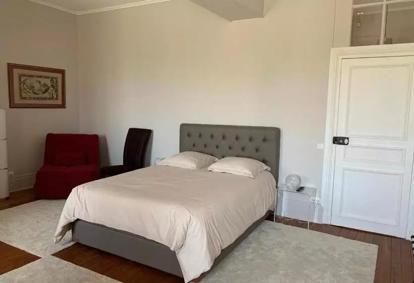 Majatalo Gîtes Du Domaine D Auxonnettes L&j Evenements