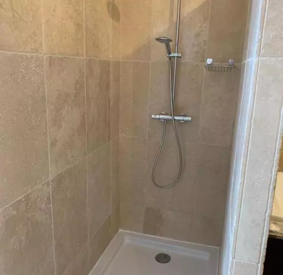 Majatalo Gîtes Du Domaine D Auxonnettes L&j Evenements