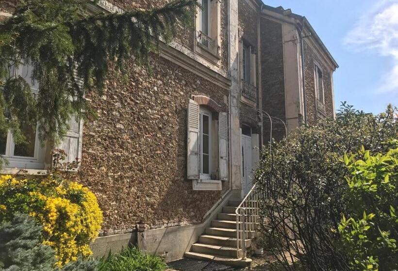 بنسيون Gîtes Du Domaine D Auxonnettes L&j Evenements