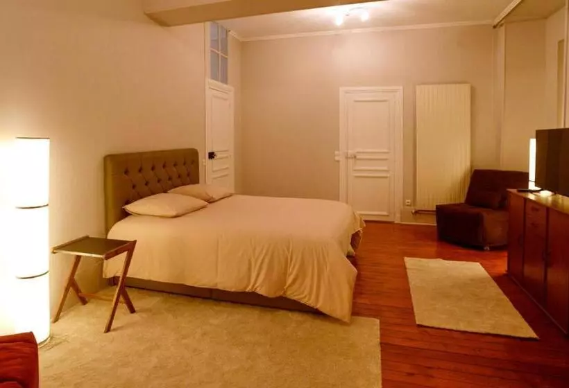 Majatalo Gîtes Du Domaine D Auxonnettes L&j Evenements