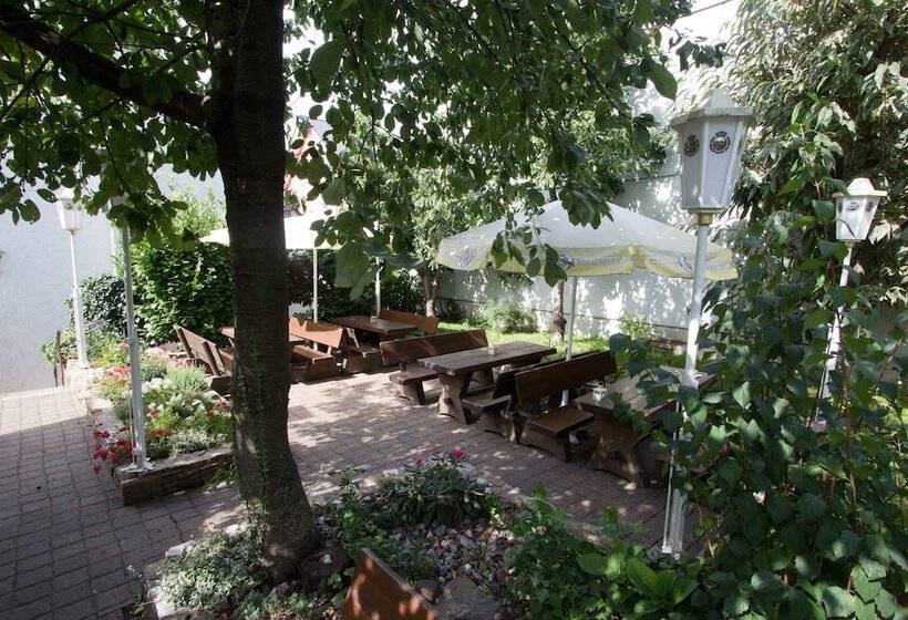 Отель Adria Stuben