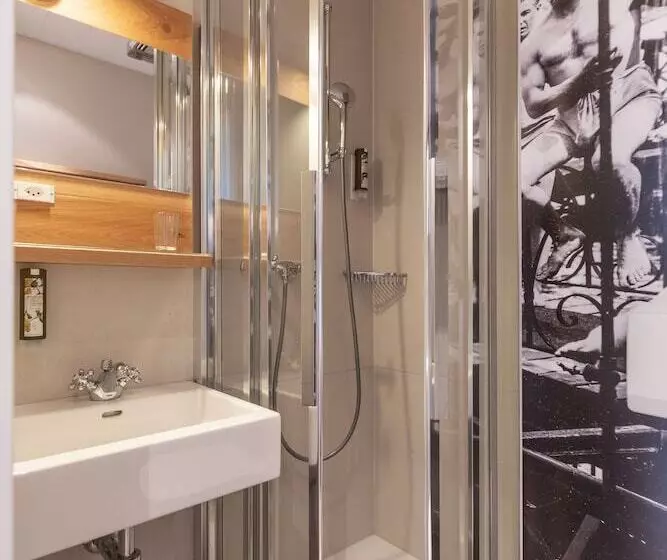 酒店 Alpenblick Bern Kind Of A