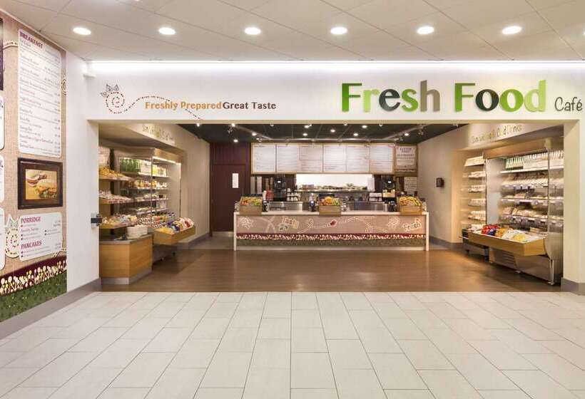 בית מלון כפרי Days Inn Taunton