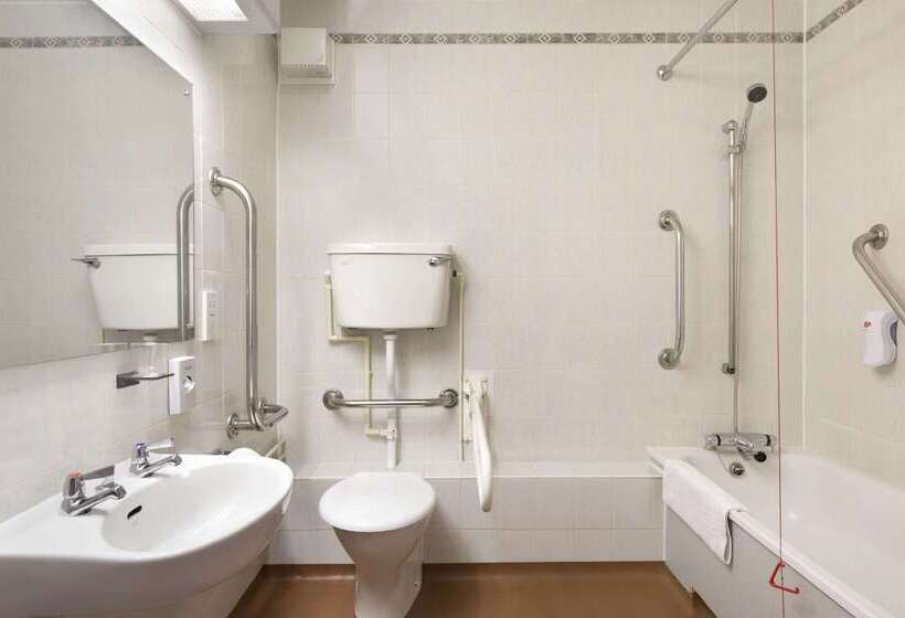 בית מלון כפרי Days Inn Taunton