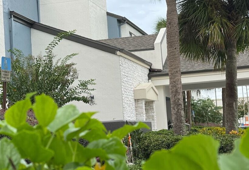 Destiny Palms Hotel Maingate West