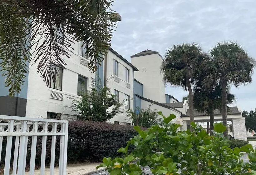 Destiny Palms Hotel Maingate West