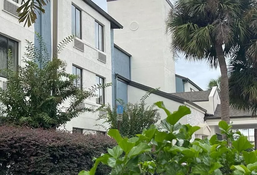 Destiny Palms Hotel Maingate West