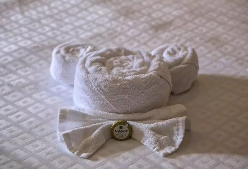 Destiny Palms Hotel Maingate West