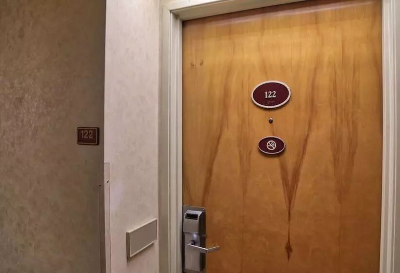 Destiny Palms Hotel Maingate West