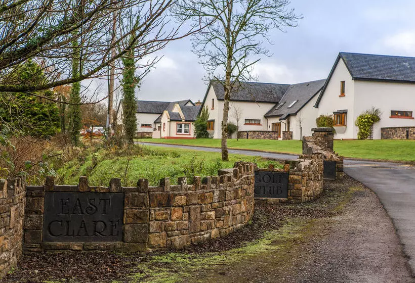 ホテル East Clare Golf Village