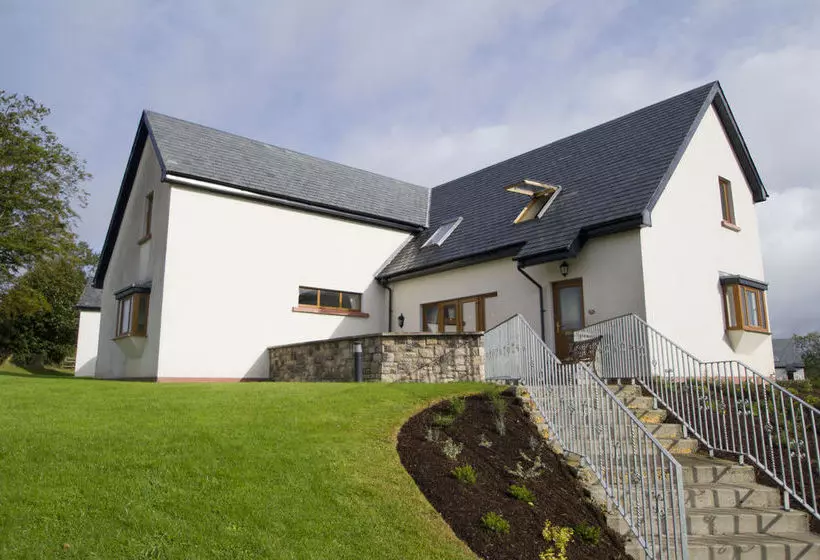 ホテル East Clare Golf Village