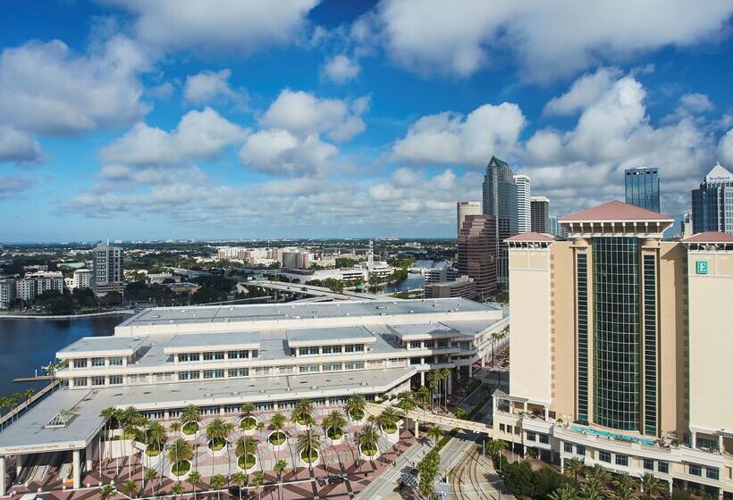 ホテル Embassy Suites By Hilton Tampa Downtown Convention Center