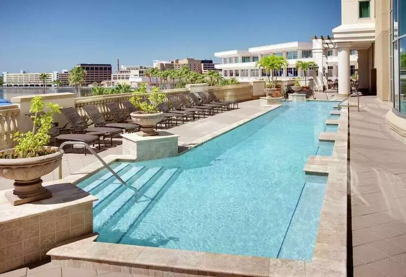 هتل Embassy Suites By Hilton Tampa Downtown Convention Center